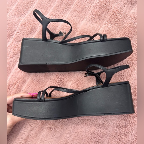 Reformation Zolanda Platform Sandal - Picture 3 of 14